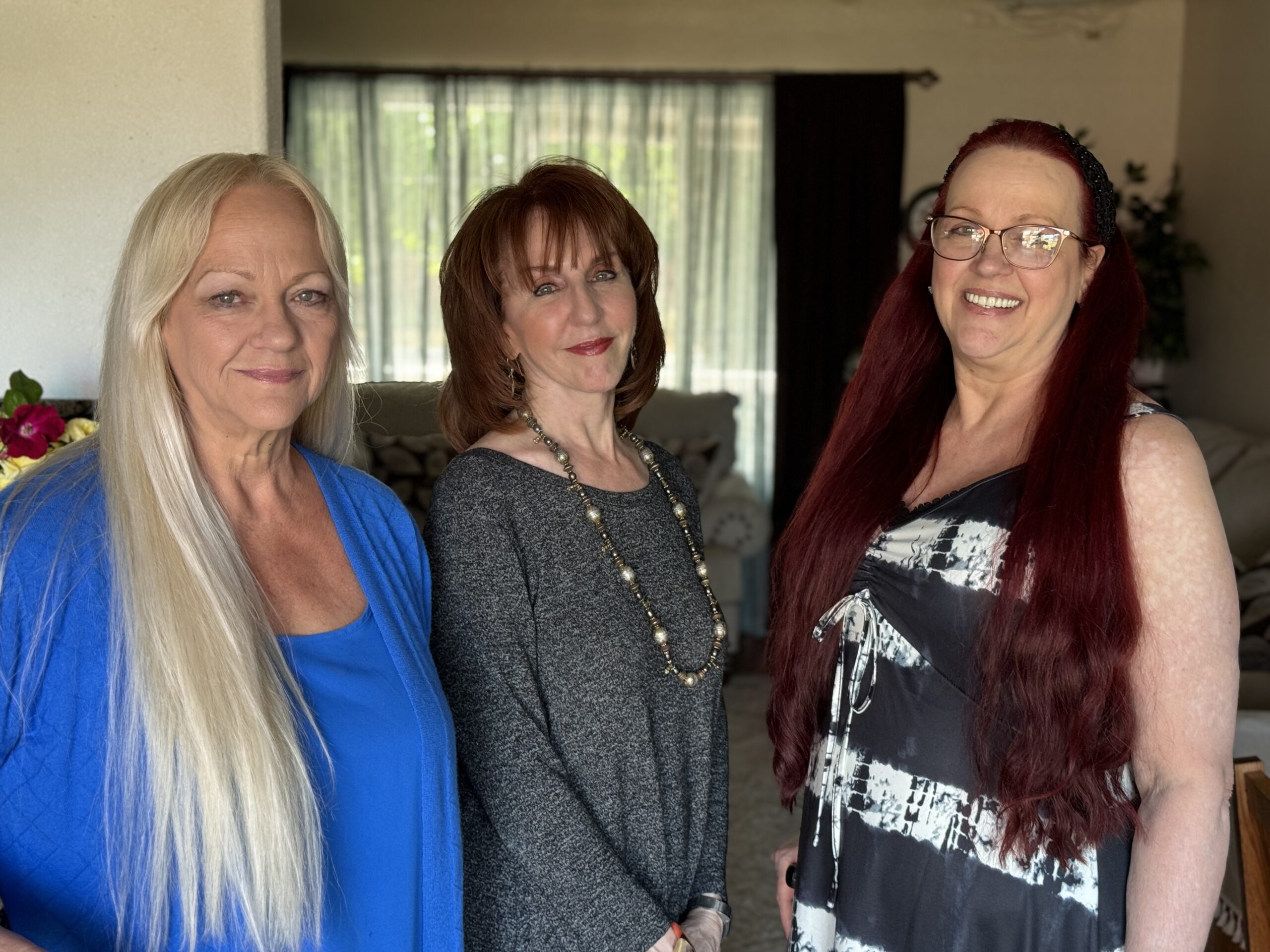 Linda Rippee Privatte, Director Gail Freedman, Catherine Rippee-Hanson
(Photo by Mark Oltmanns)